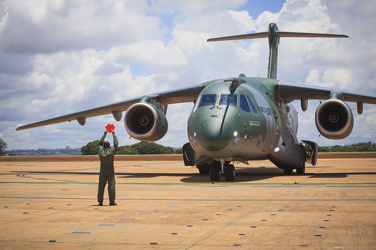 KC 390_1