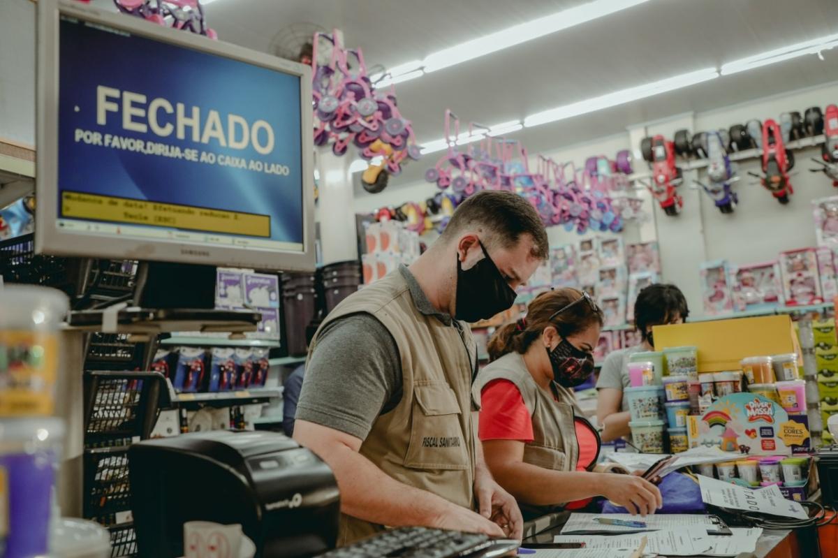 Forca Tarefa Interdita Estabelecimentos Comerciais Por Descumprir Normas Sanitarias Je Jornal Estado De Goias