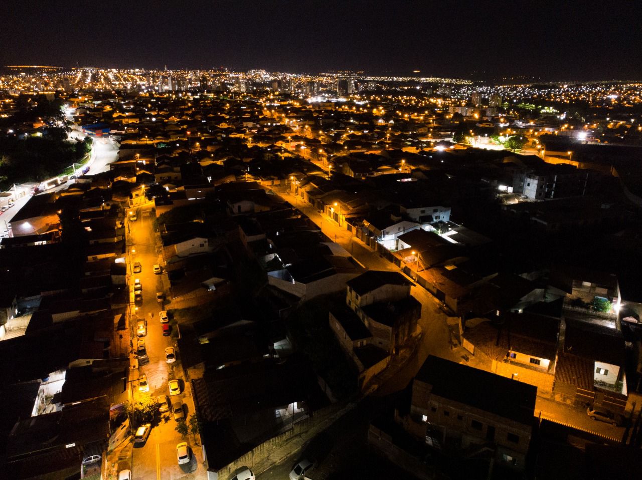 Anapolis aerea noturno