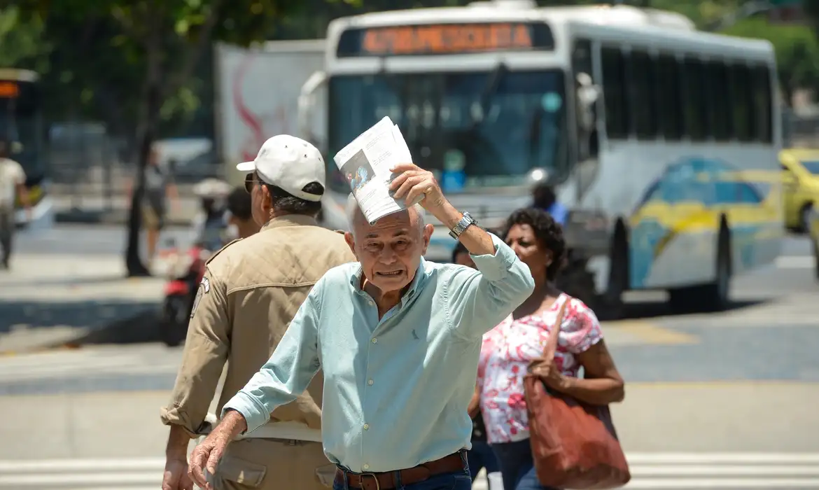 pessoas rua