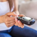 Diabetes tipo 1 e tipo 2 exigem abordagens diferentes para diagnóstico, tratamento e prevenção
