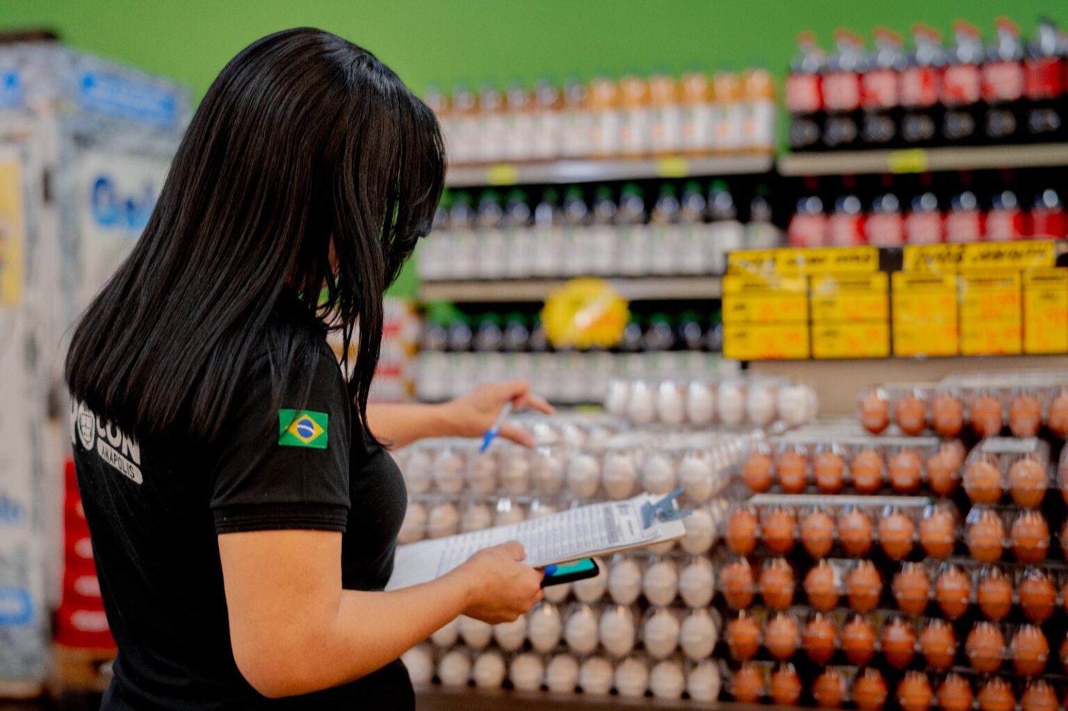 Procon orienta consumidores sobre preços de carnes e ovos em Anápolis