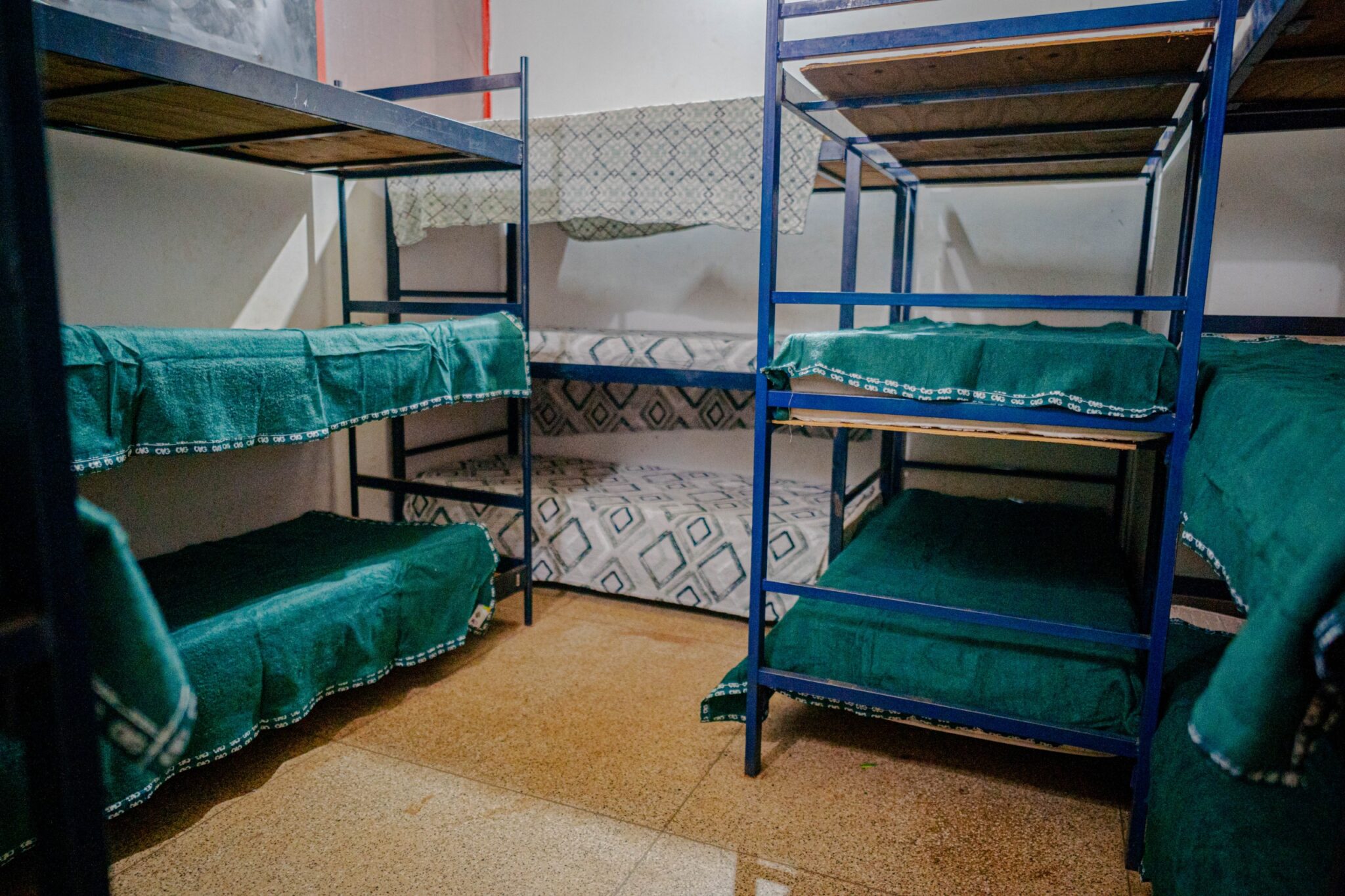 Anápolis abre centro de acolhimento temporário para pessoas em situação de rua durante o inverno