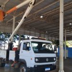 Prefeitura realiza manutenção de iluminação em feirões cobertos de Anápolis