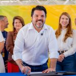 Prefeitura inicia reforma da UPA da Vila Esperança com assinatura de ordem de serviço