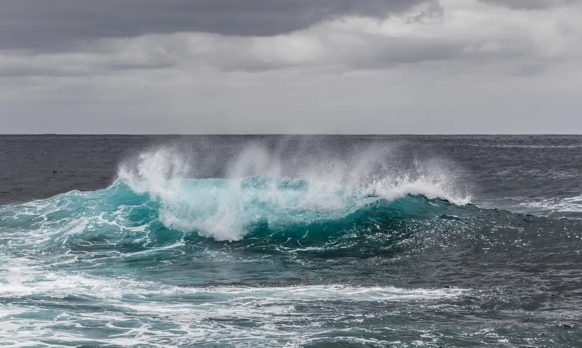 Agência climática prevê 90% de chance de El Niño muito forte