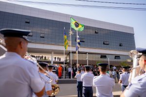 asteamento bandeiras prefeitura