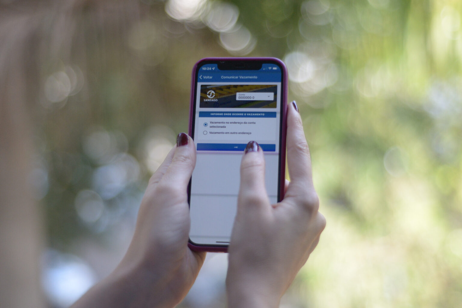 Saneago alerta para golpes pelo WhatsApp e boletos falsos