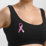 Outubro Rosa: avanços no diagnóstico reduzem mutilação e aumentam chance de cura do câncer de mama, segundo mastologista