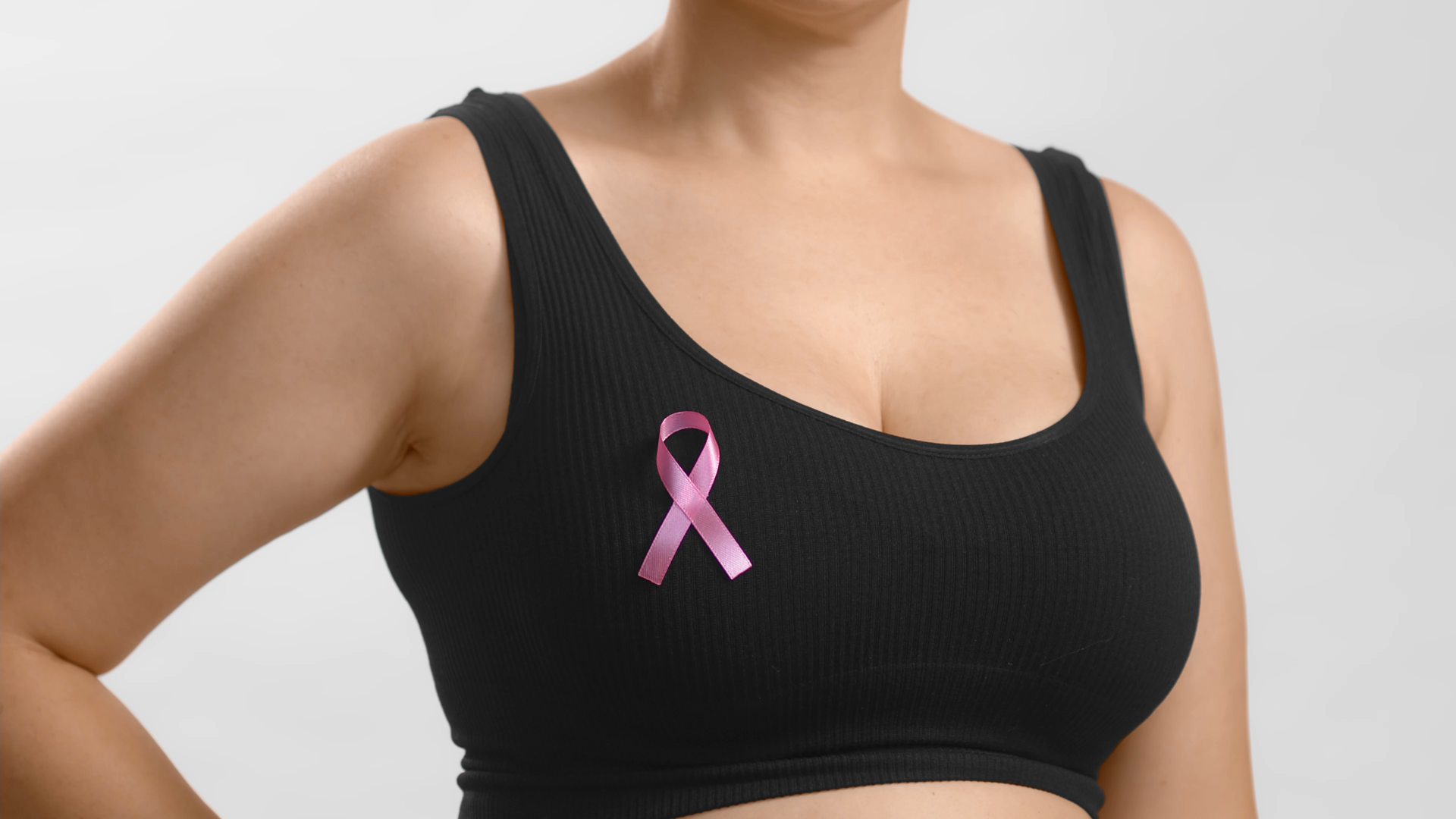 Outubro Rosa: avanços no diagnóstico reduzem mutilação e aumentam chance de cura do câncer de mama, segundo mastologista