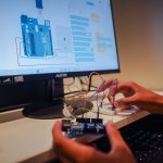 Crianças da primeira turma de Robótica em Anápolis contam experiências na sala de aula